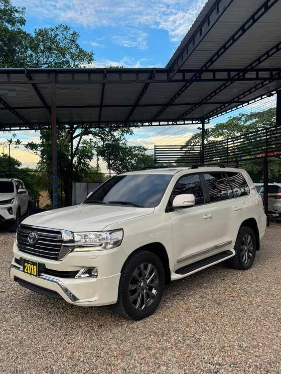 Toyota Land Cruiser Sahara VXR 2018